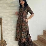Designer Women's Rayon Viscose Straight Printed Kurta with Palazzo | Elbow Length Sleeve Kurti Set | Close Neck with Back Slit | Soft Comfortable Fabric | 2 Piece Outfit